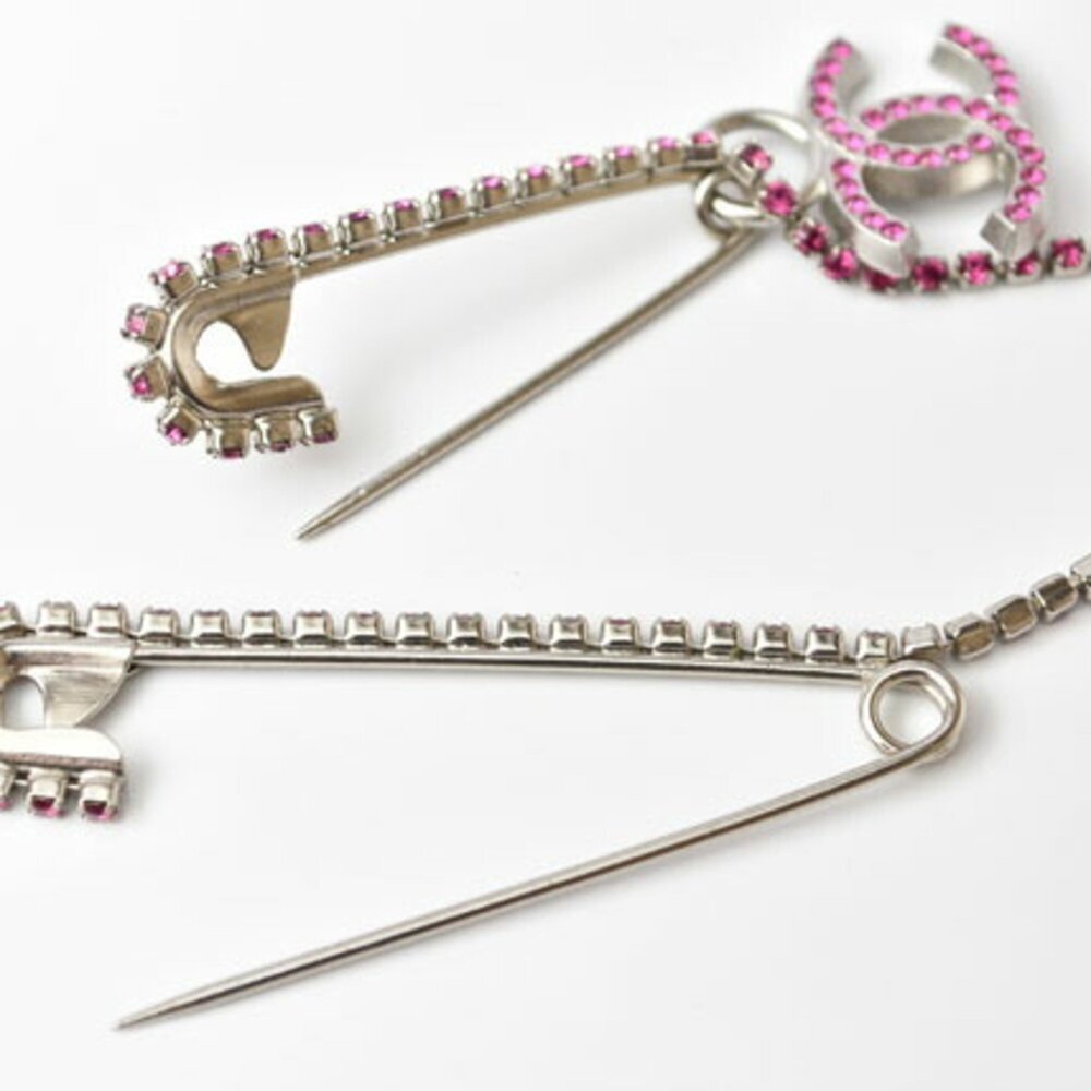 CHANEL Authentic Silver Brooch - Picture 4 of 4